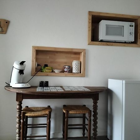 Logement Entier 3 Pieces Et Terrasse Mazieres-en-Gatine Екстер'єр фото