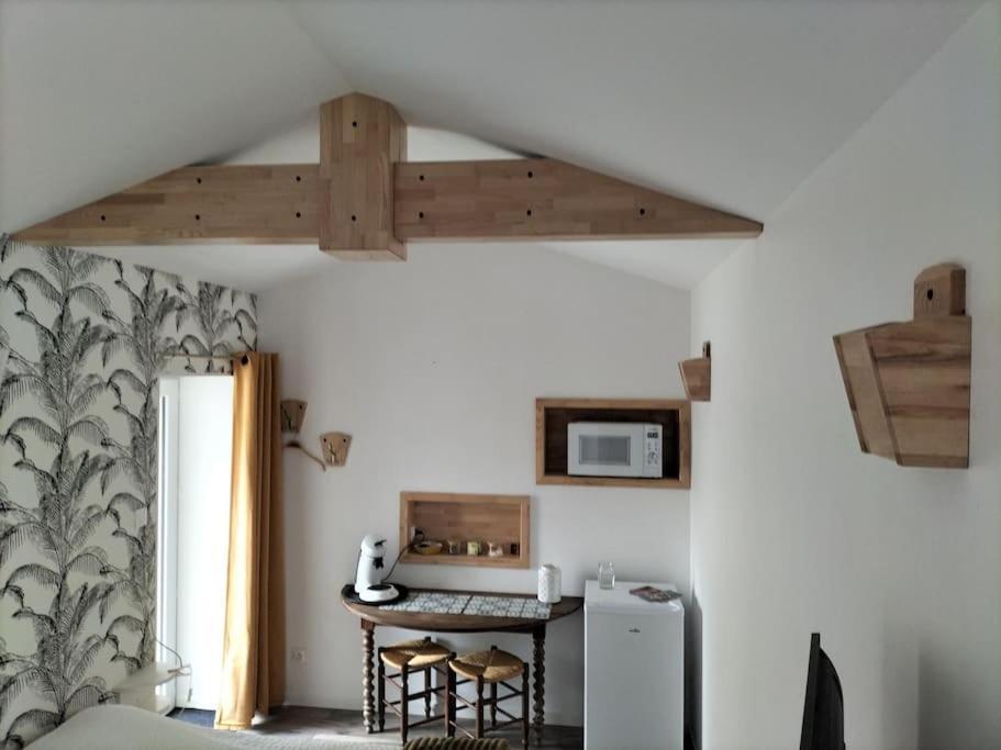Logement Entier 3 Pieces Et Terrasse Mazieres-en-Gatine Екстер'єр фото